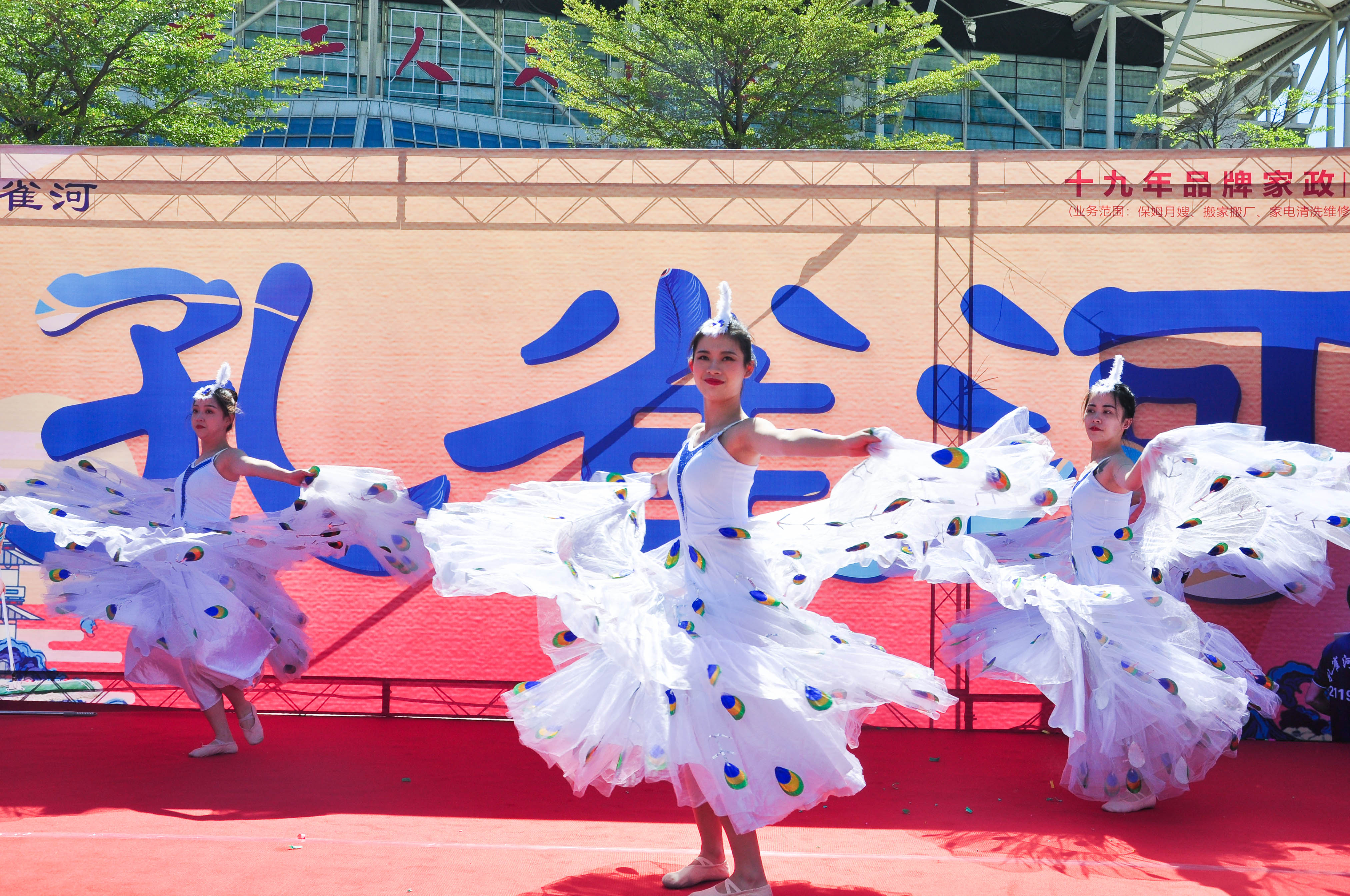 �g��Ц�Z��һ����ʮ�˰���ˇ�R�ψ�������ȸ�������B�T�е����ü�����(ji��)